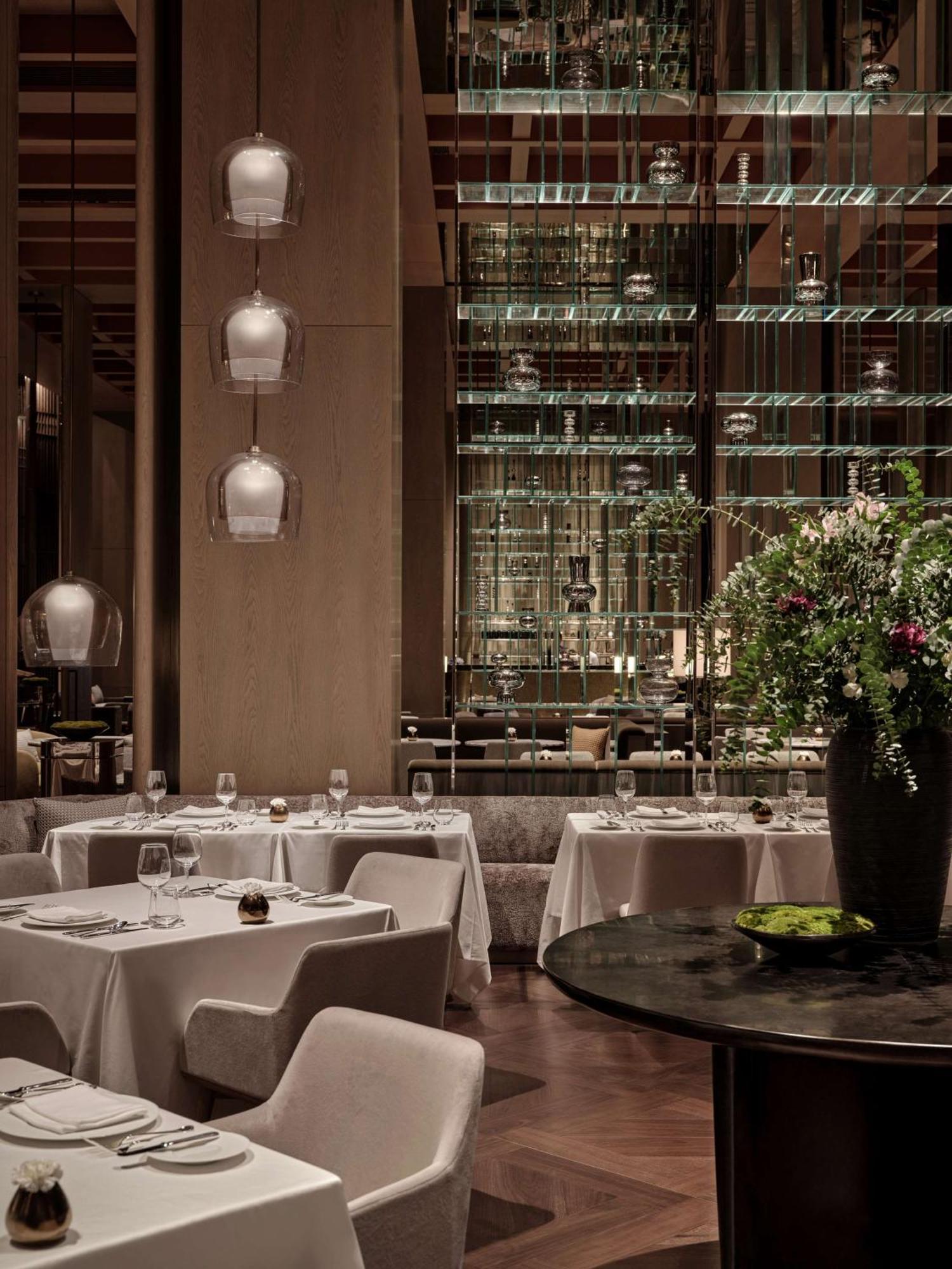 Conrad Shenzhen, The First Art Museum Hotel In Greater Bay Area With The Stunning Bay And Sunset View In The Hotel Terrace Екстериор снимка
