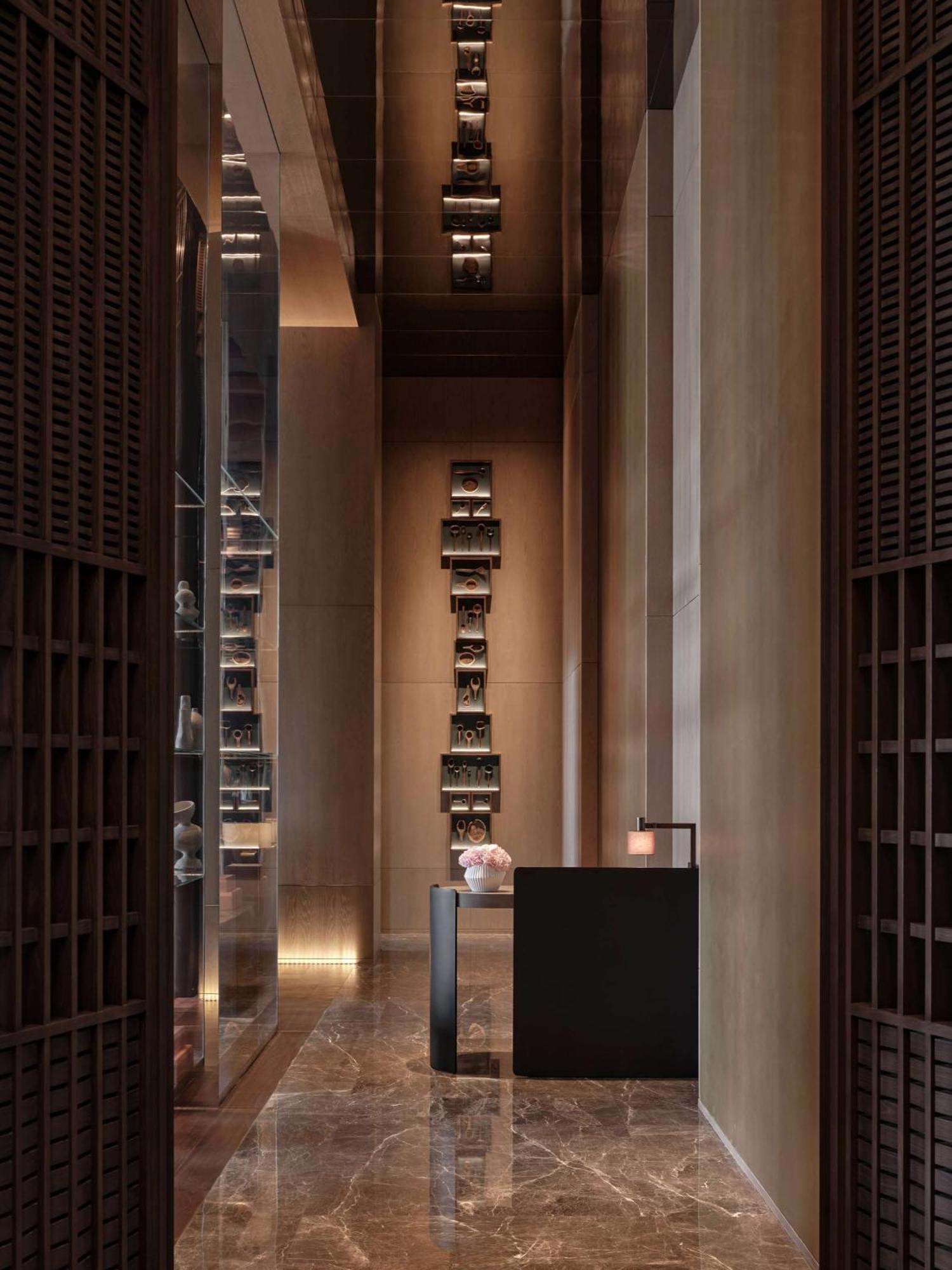 Conrad Shenzhen, The First Art Museum Hotel In Greater Bay Area With The Stunning Bay And Sunset View In The Hotel Terrace Екстериор снимка