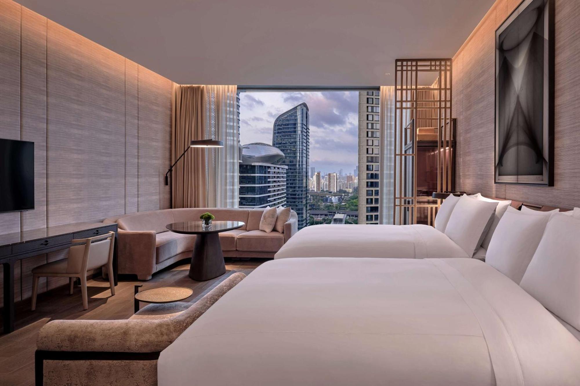 Conrad Shenzhen, The First Art Museum Hotel In Greater Bay Area With The Stunning Bay And Sunset View In The Hotel Terrace Екстериор снимка