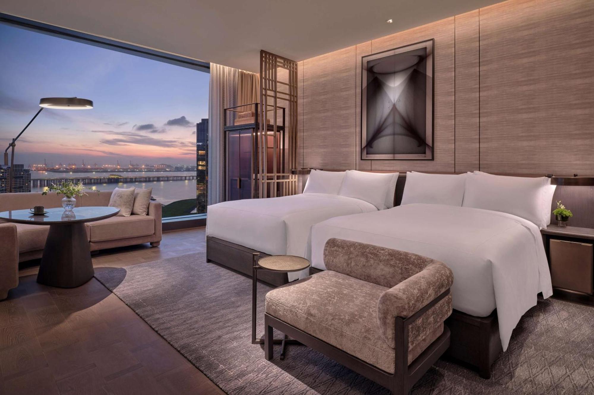 Conrad Shenzhen, The First Art Museum Hotel In Greater Bay Area With The Stunning Bay And Sunset View In The Hotel Terrace Екстериор снимка