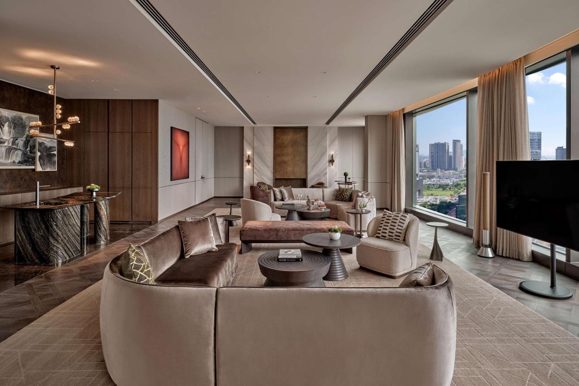 Conrad Shenzhen, The First Art Museum Hotel In Greater Bay Area With The Stunning Bay And Sunset View In The Hotel Terrace Екстериор снимка