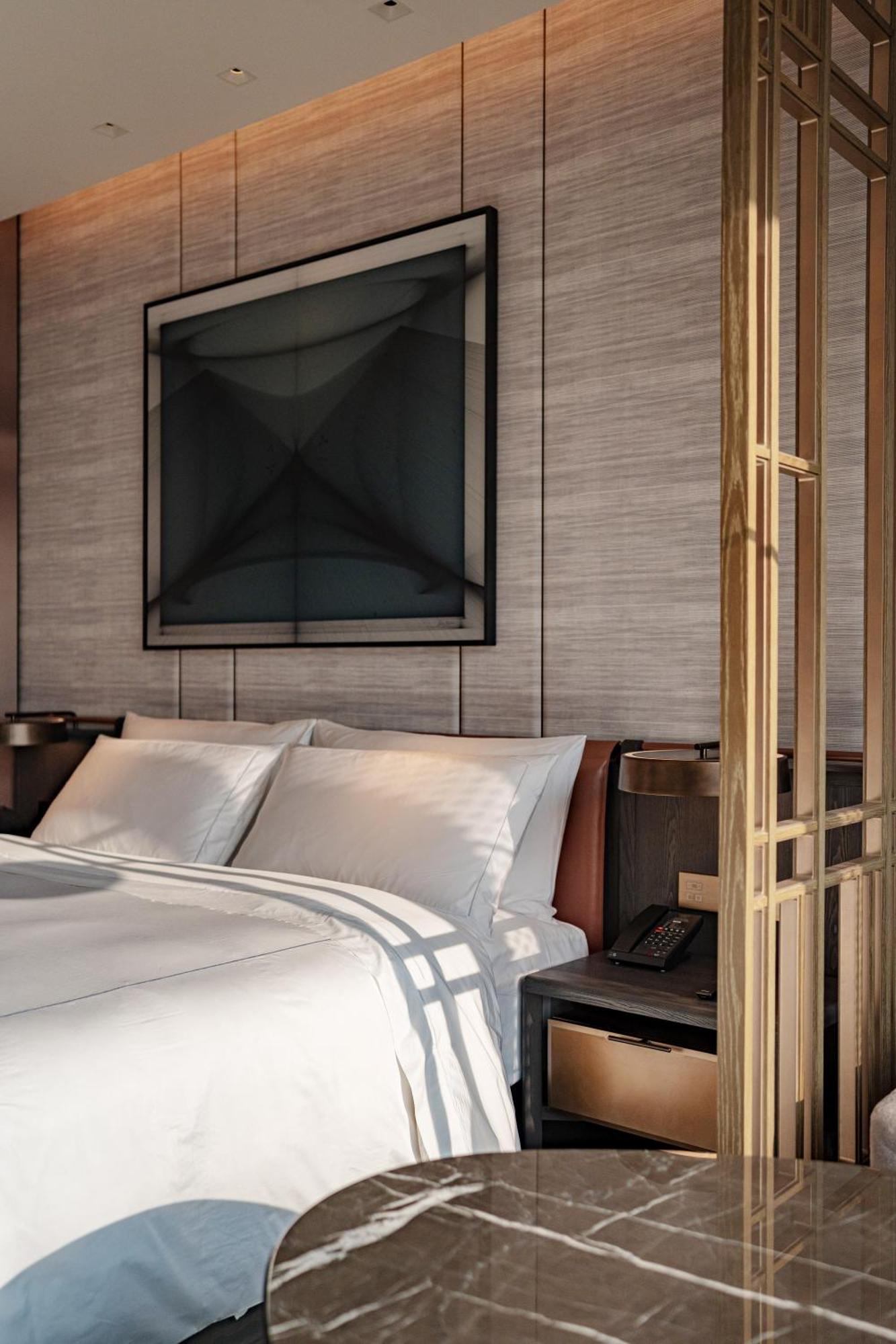 Conrad Shenzhen, The First Art Museum Hotel In Greater Bay Area With The Stunning Bay And Sunset View In The Hotel Terrace Екстериор снимка